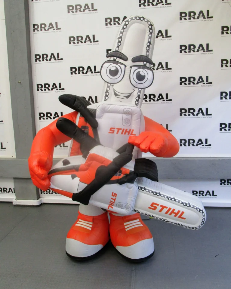 muneco motocierrra stihl